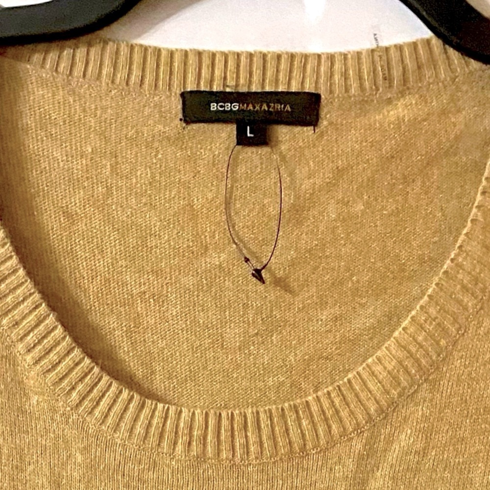 NWOT BCBG MaxAzria Crewneck Sweater, Neutral, Angora, Wool, Sz L, Peasant top - Picture 5 of 15